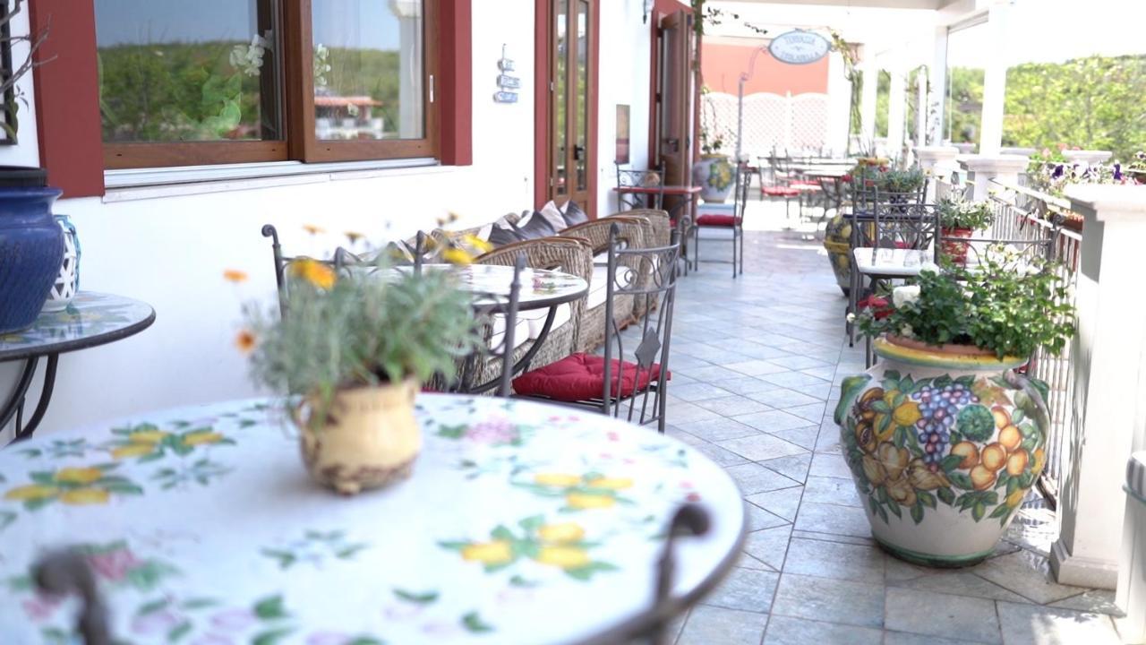 Hotel Isolabella Ventotene Luaran gambar