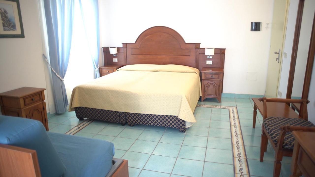 Hotel Isolabella Ventotene Luaran gambar