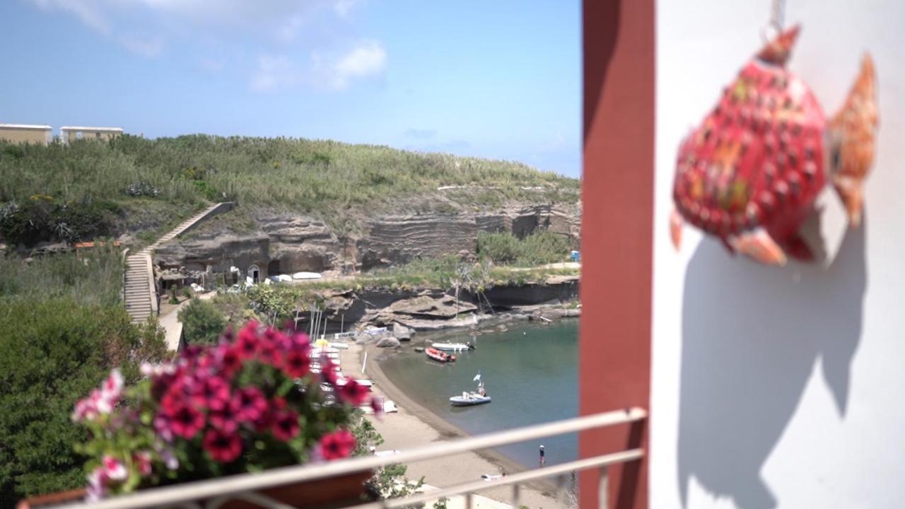 Hotel Isolabella Ventotene Luaran gambar